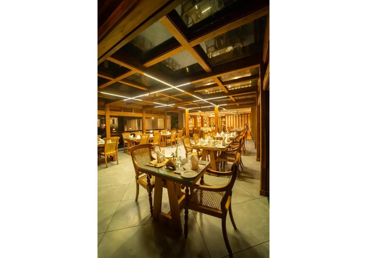 Chandys Drizzle Drops - Munnar Top Station Resort